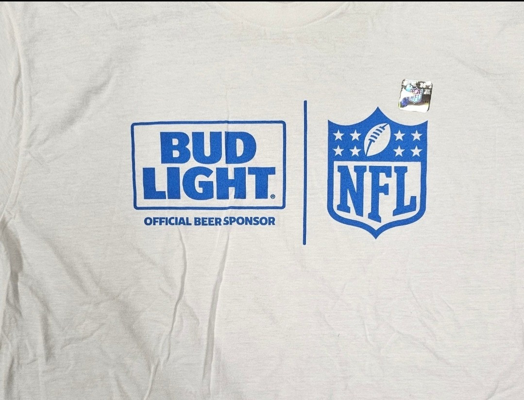 Bud Light NFL Official Sponsor T-Shirt Size Large Licensed Hanes New