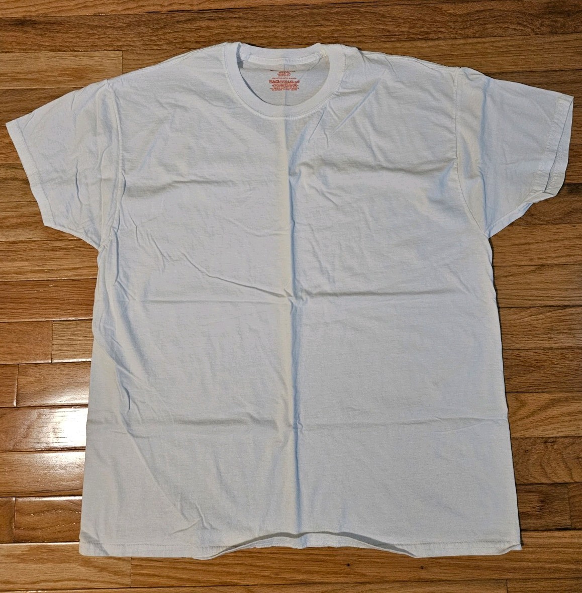 Hanes Men’s White Cotton Tagless Crew Neck T-Shirts Set of 5 NWOT Size XL