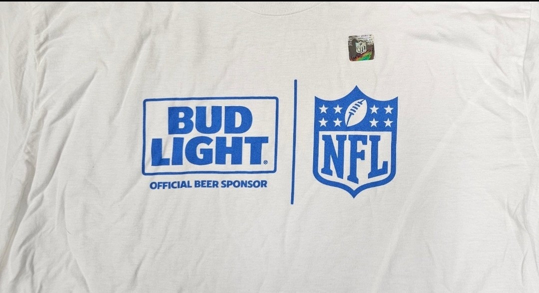 Bud Light NFL Official Sponsor T-Shirt Size XL Licensed Hanes New