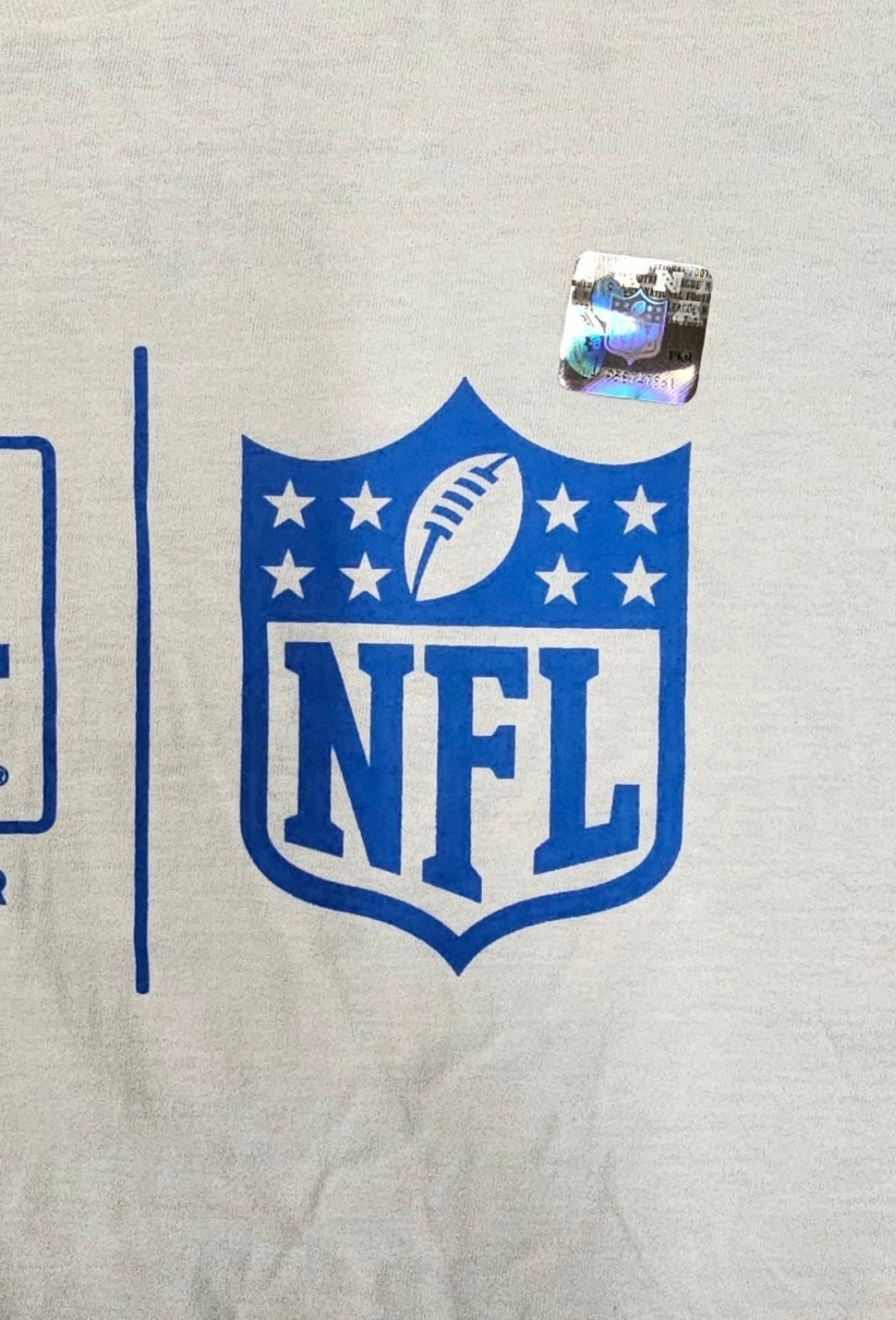 Bud Light NFL Official Sponsor T-Shirt Size Large Licensed Hanes New