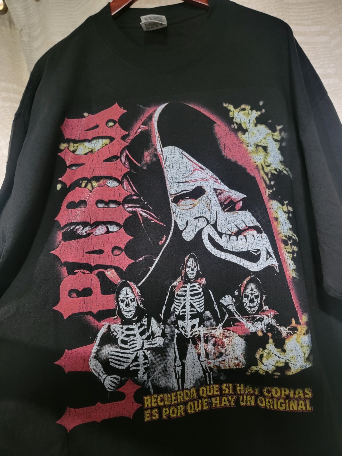 LA PARKA ON A SHAKA HEAVYWEIGHT GARMET DYED T SHIRT “MODERN”