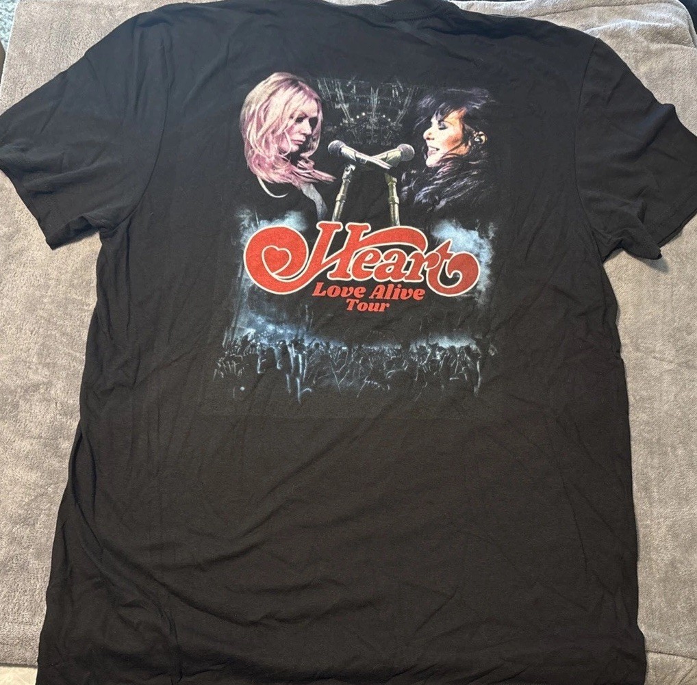 Heart Love Alive 2019 Band Tour Rock t shirt Men’s Large