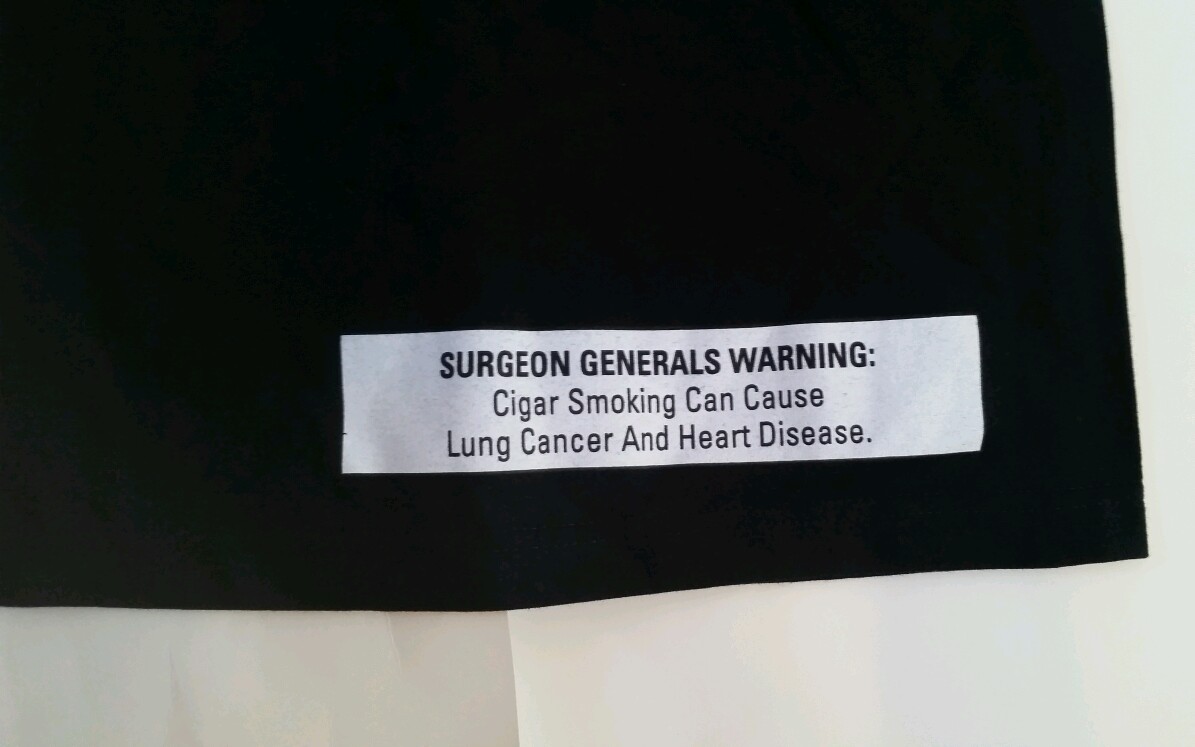 CAPTAIN BLACK TOBACCO SMOKING CIGAR CIGARETTE T SHIRT SZ SMALL