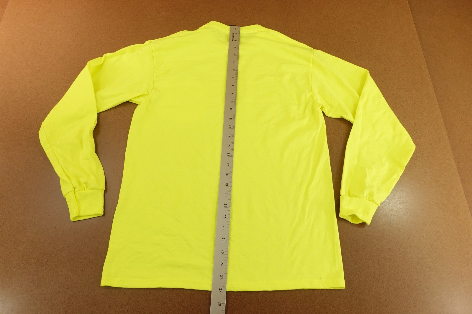 Gildan Ultra Cotton Mens Medium Safety Yellow Long Sleeve Crew Neck T-Shirt New