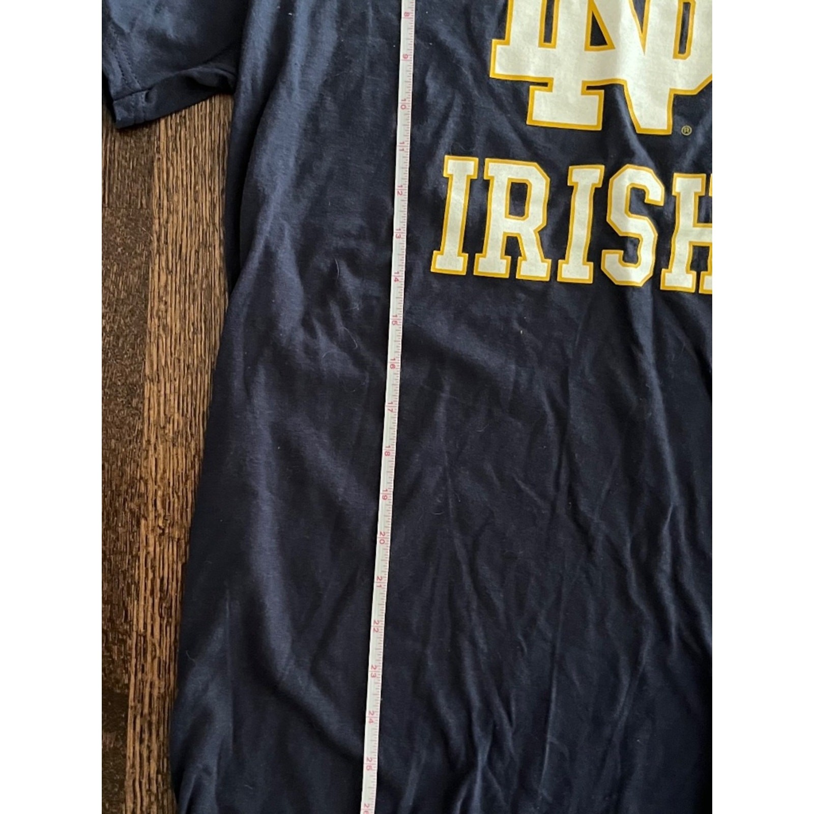 NWT Fanatics Notre Dame Fighting Irish Navy Blue T-Shirt – Medium