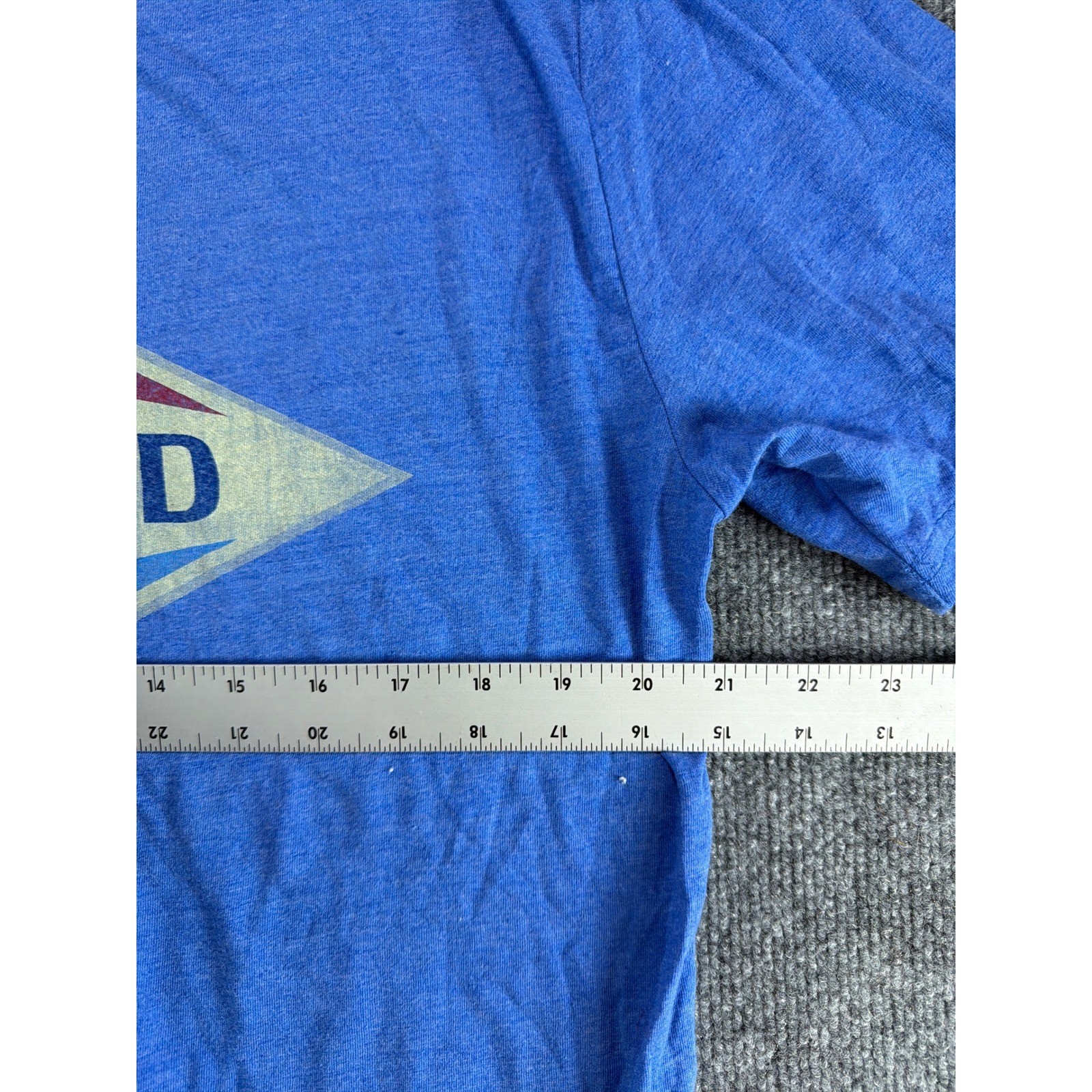 NWT Blue 84 Bend Oregon Graphic T-Shirt Mens Large Royal Blue Heather Tri-Blend