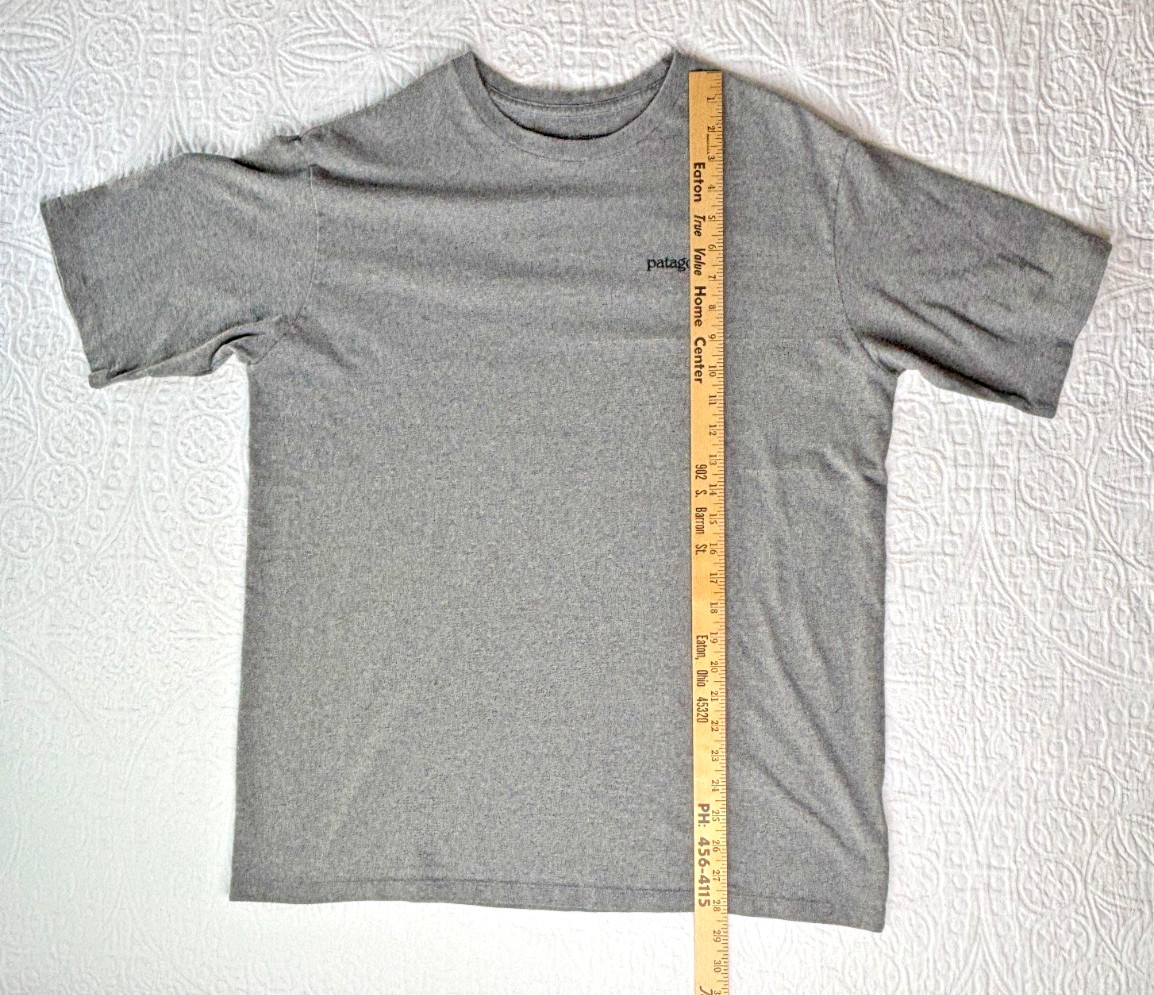 Patagonia Mens Responsibili-tee Tshirt Sze L Grey Regular Fit Blended Fabric EUC