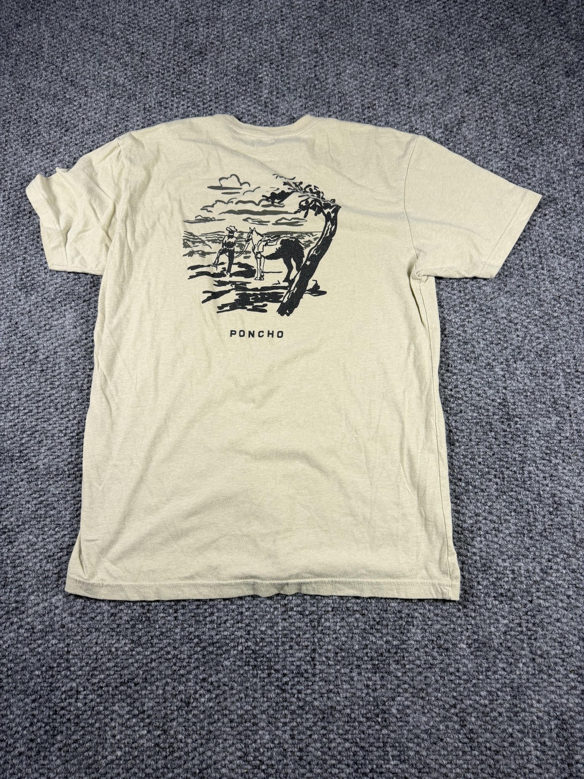 Poncho Shirt Mens Large Beige Cowboy Horse Graphic Tee Western Outdoors Casual