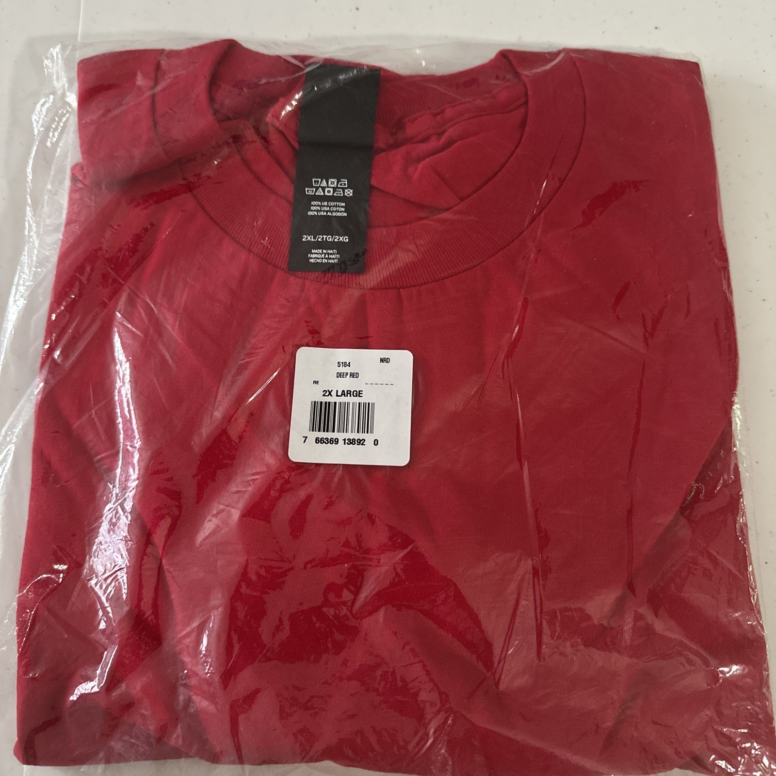 NWT- Hanes Men’s Beefy-T, Big and Tall Shirt Plain T-Shirt. Size 2XL- 5180 (Red)