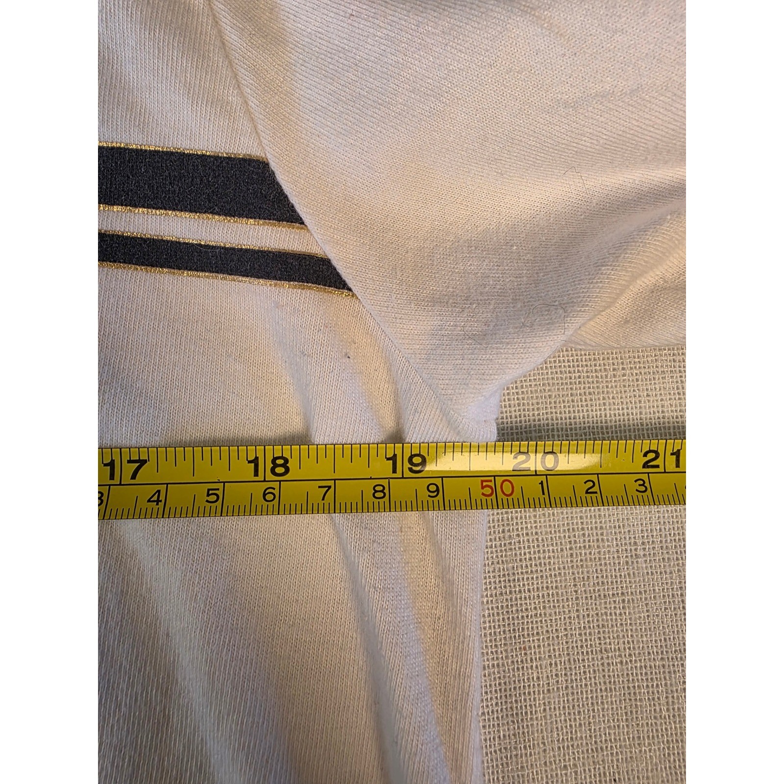 GUESS Mens White Long Sleeve Graphic Logo Tee Shirt Gold Foil Navy Stripe M Y2K