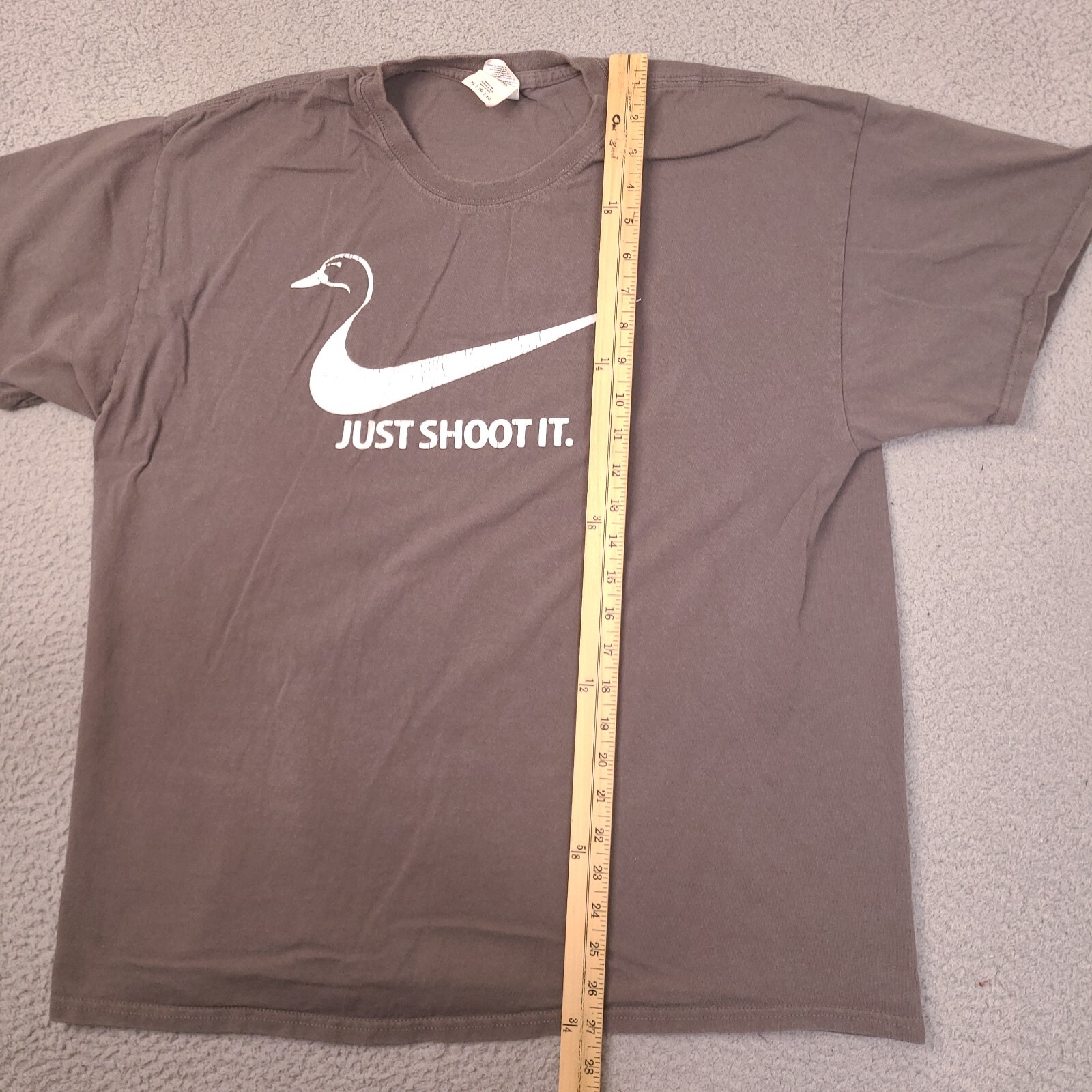 Just Shoot It T-Shirt Mens XL Gray Funny Duck Hunter Outdoor Sports Tee Humor