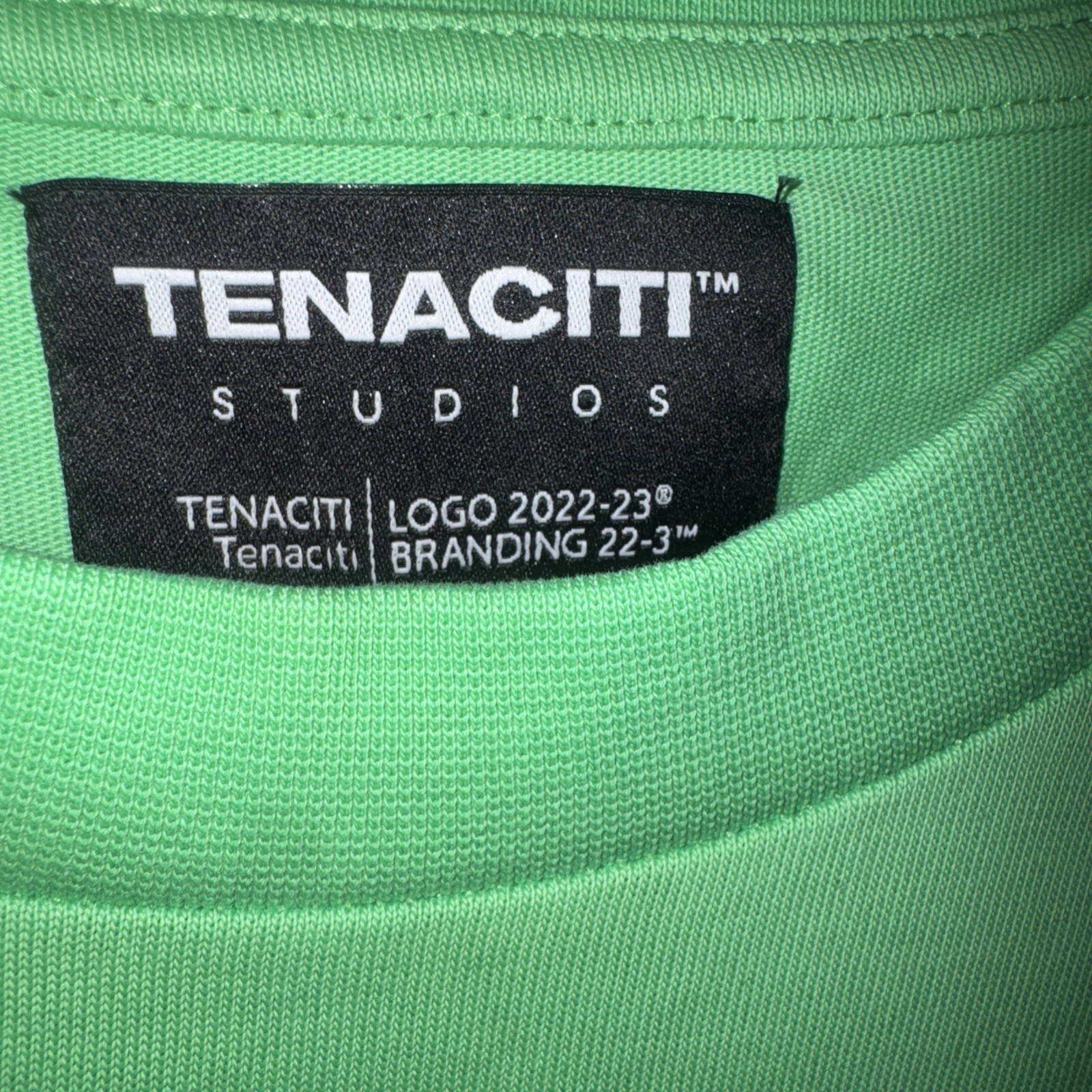 TENACITI STUDIO Green and orange skull T-shirt size 3 XL puff print