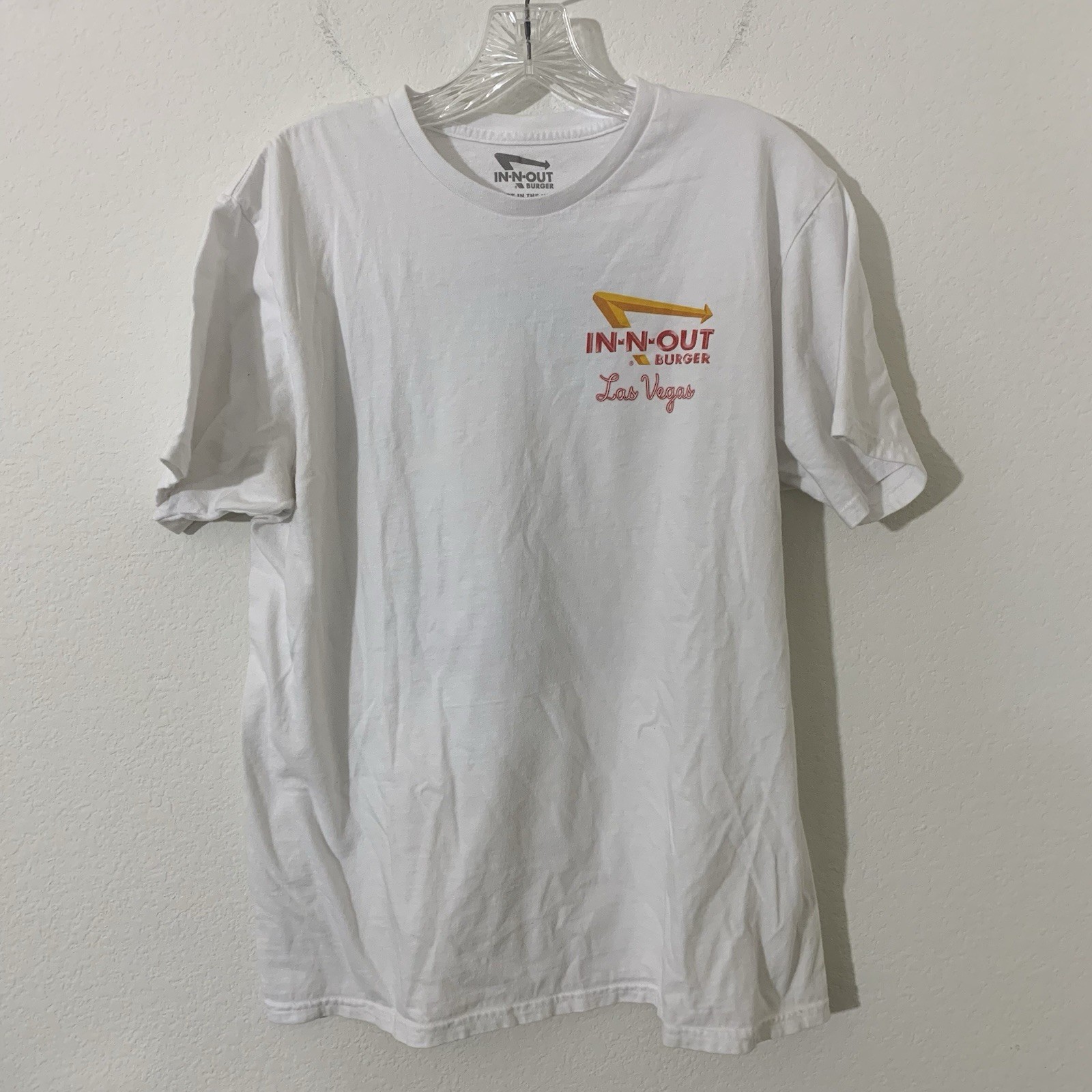 In n Out Burger LV Las Vegas Men’s Shirt Large White Classic Car