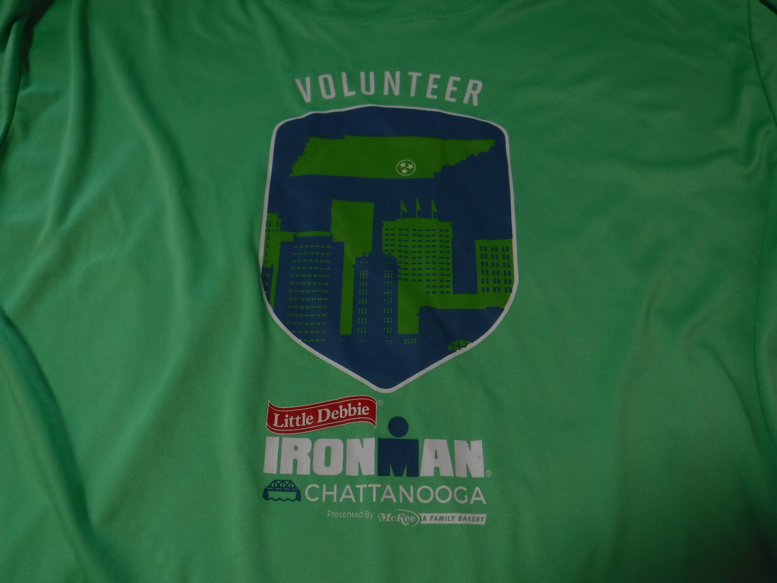 FC6 Viewsport Neon lime green Little Debbie Ironman Volunteer Shirt Sz Lg