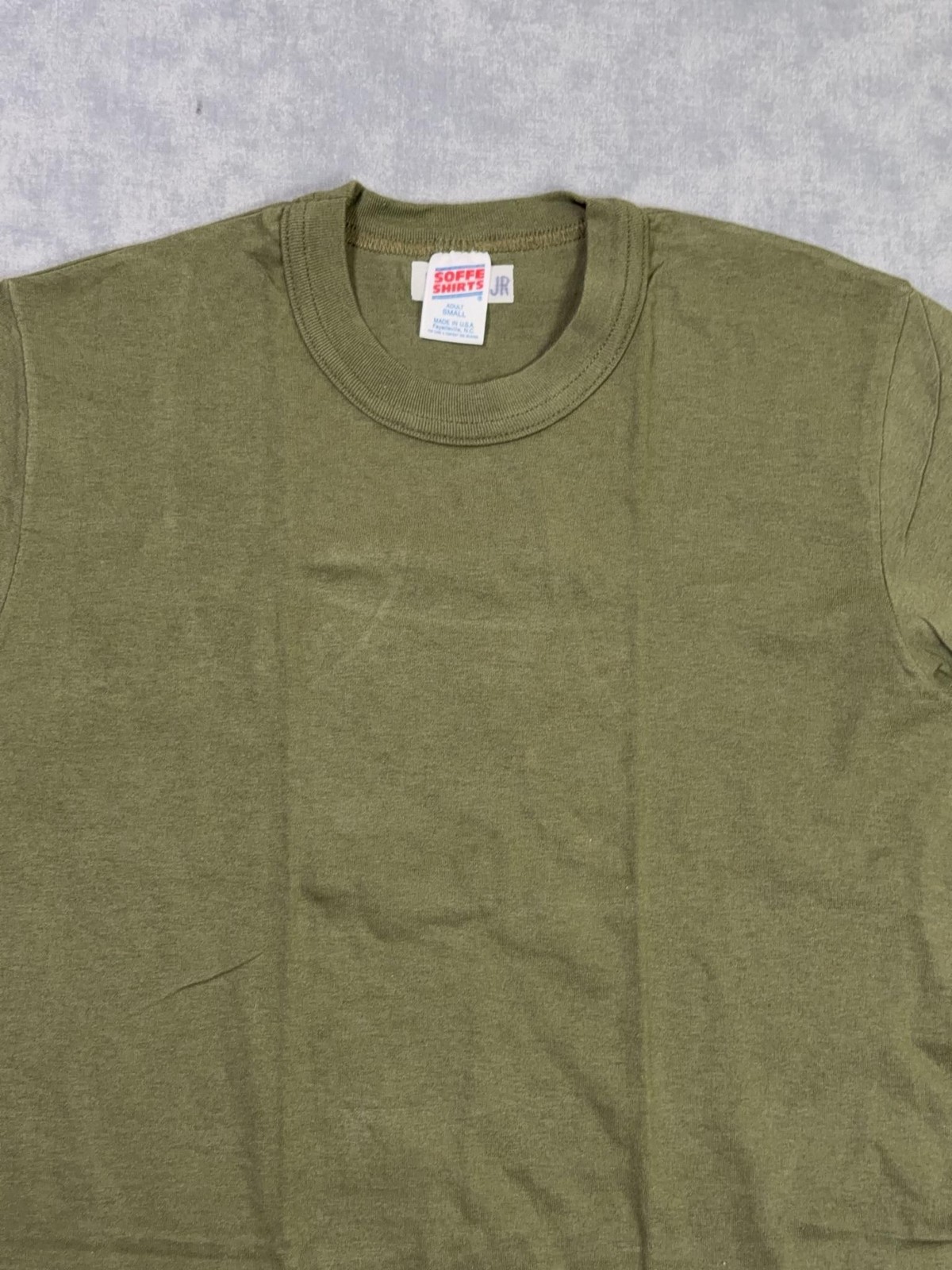 Vintage Soffe Shirt Mens S Green Solid Blank Crew Neck Tee Made USA Poly Cotton