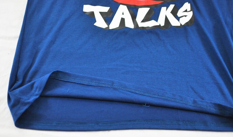 men’s pull-on shirt size medium blue with print short sleeve rayon spandex