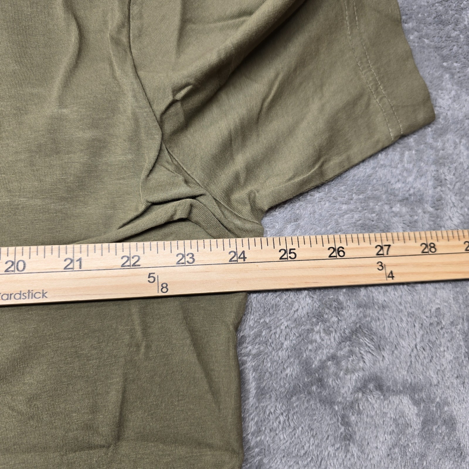 Tenaciti Studios T-Shirt Mens L Green Graphic Logo Crew Neck Short Sleeve NWT