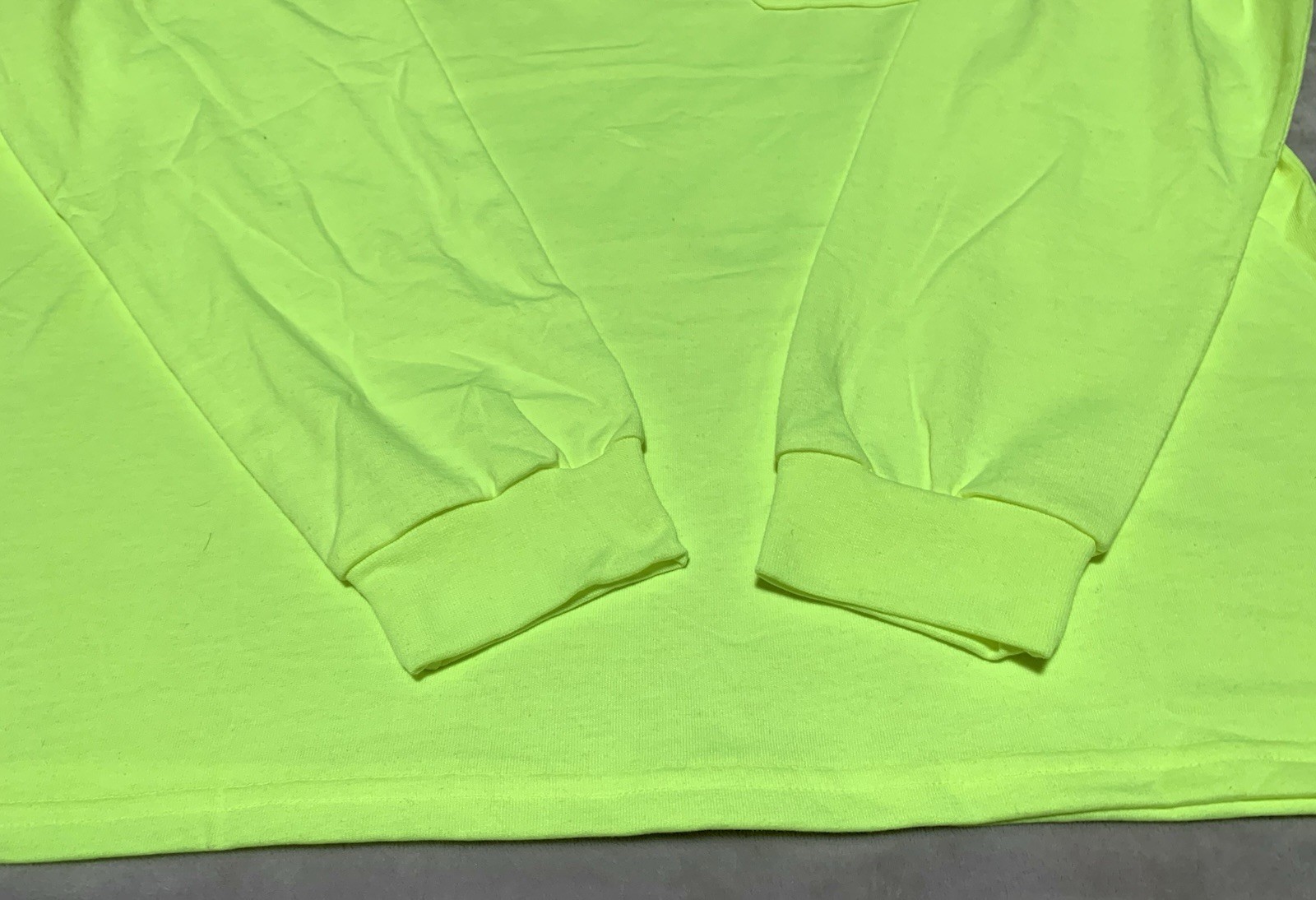 NEW Wrangler Workwear Men’s Hi-Vis Yellow Long Sleeve Pocket T-Shirt Size XL