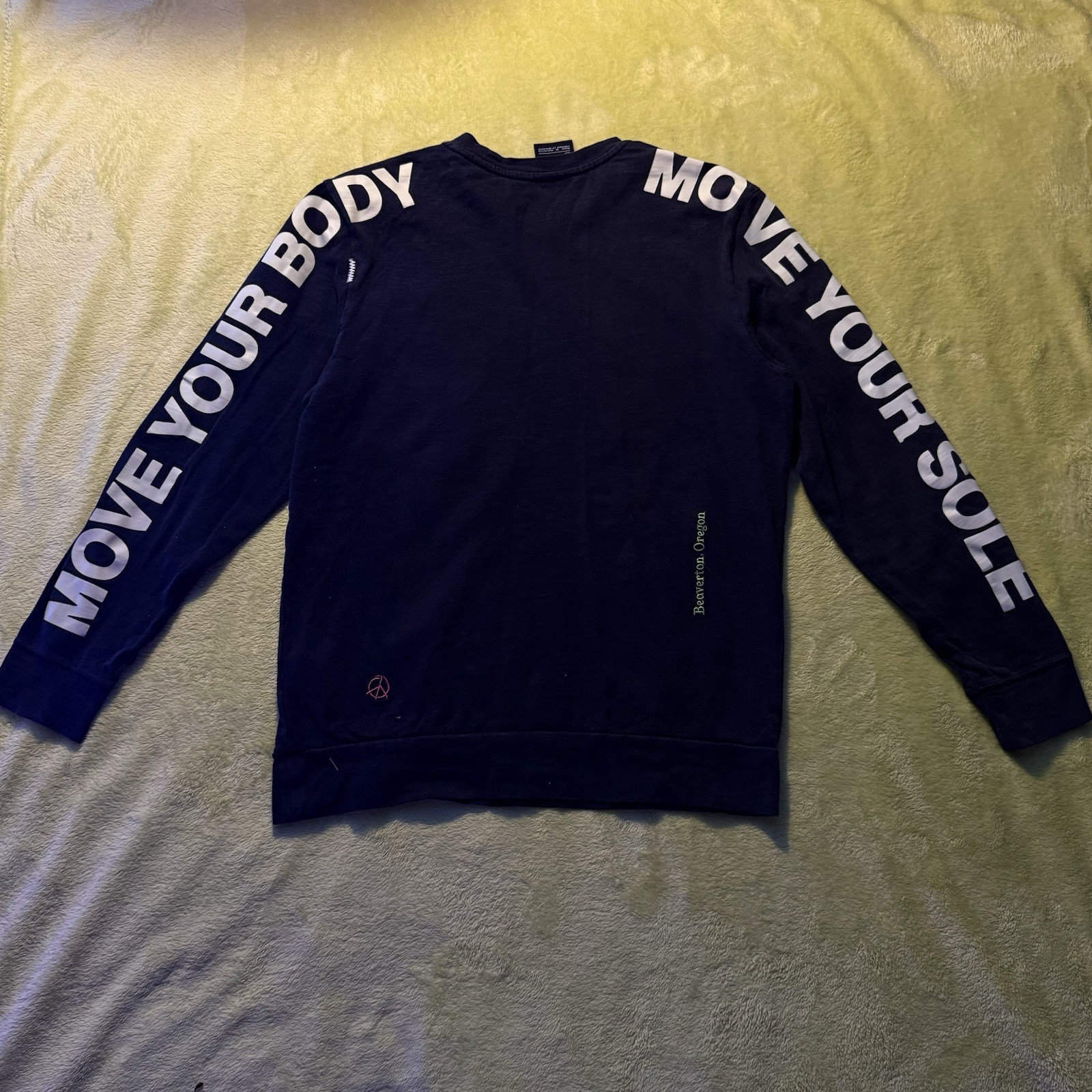 Nike Sportswear WorldTour Glow In The Dark Long Sleeve T-Shirt