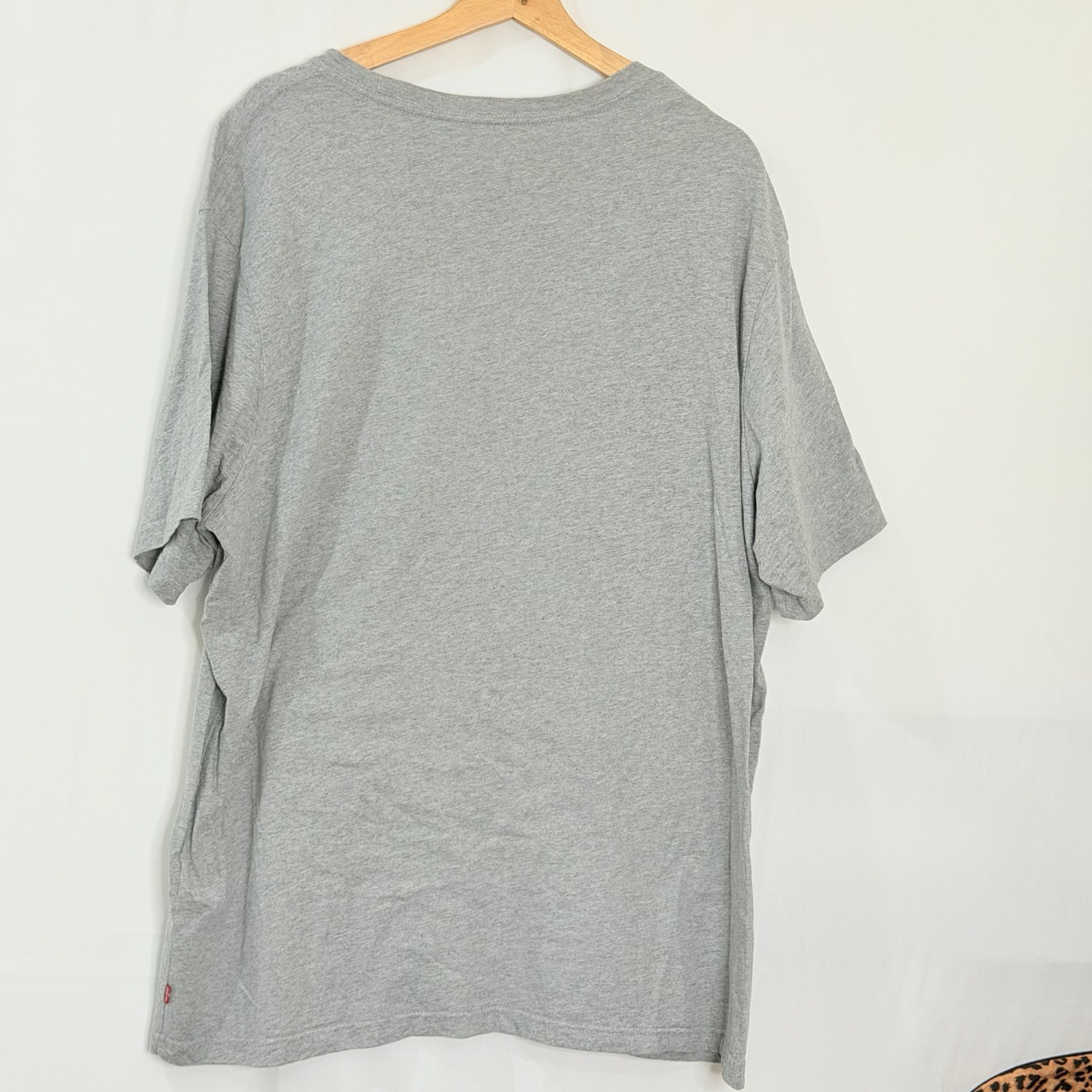 Levi’s The Original Logo T-Shirt XL Gray Short Sleeve Crew Neck Relaxed Fit 0100
