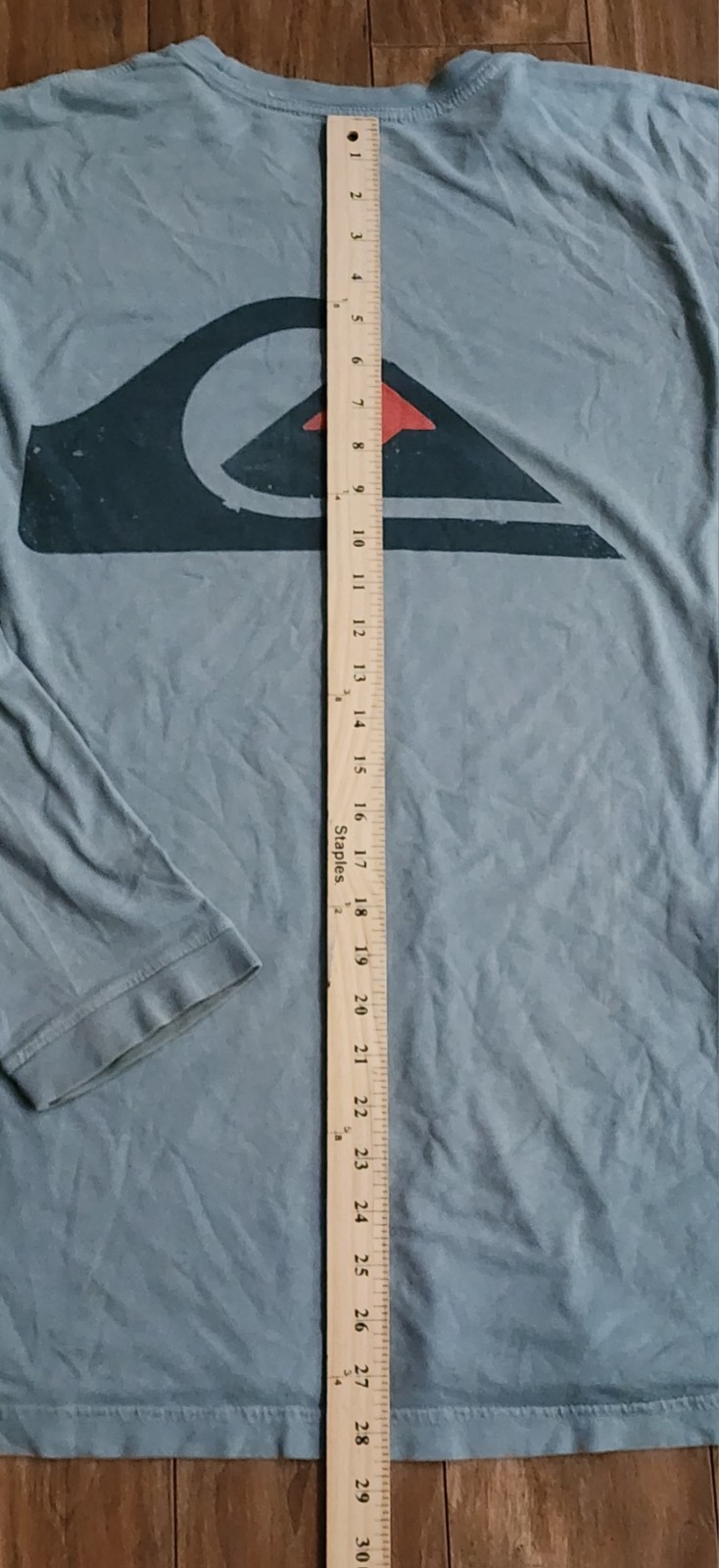 Quiksilver T-Shirt Men’s Sz XL Modern Fit Mountain and Wave Classic Surfing Tee