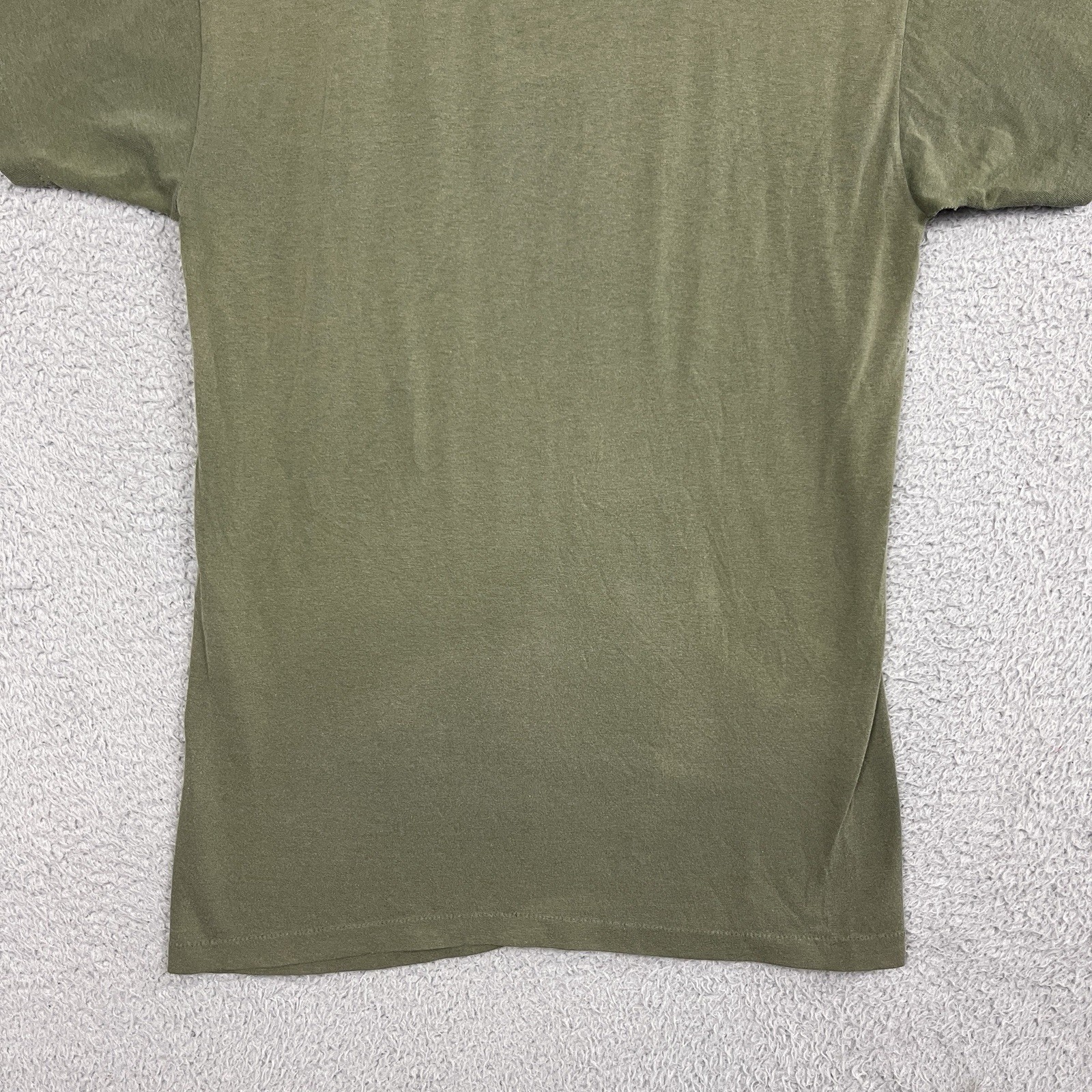 VTG Army Green T Shirt Single Stitch Olive MZRS 16.5” PTP Military Distress 70s