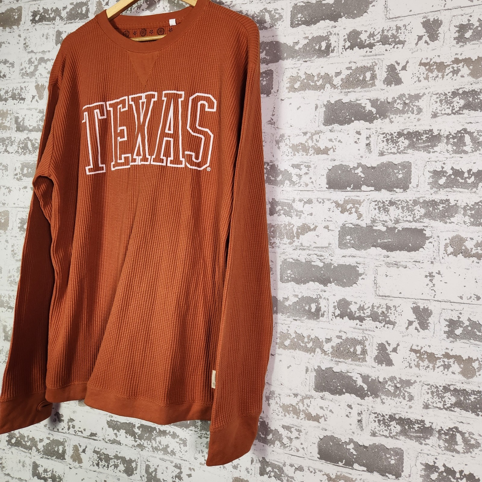 Pressbox Texas Longhorns Thermal Shirt Men’s Large Burnt Orange Waffle Knit