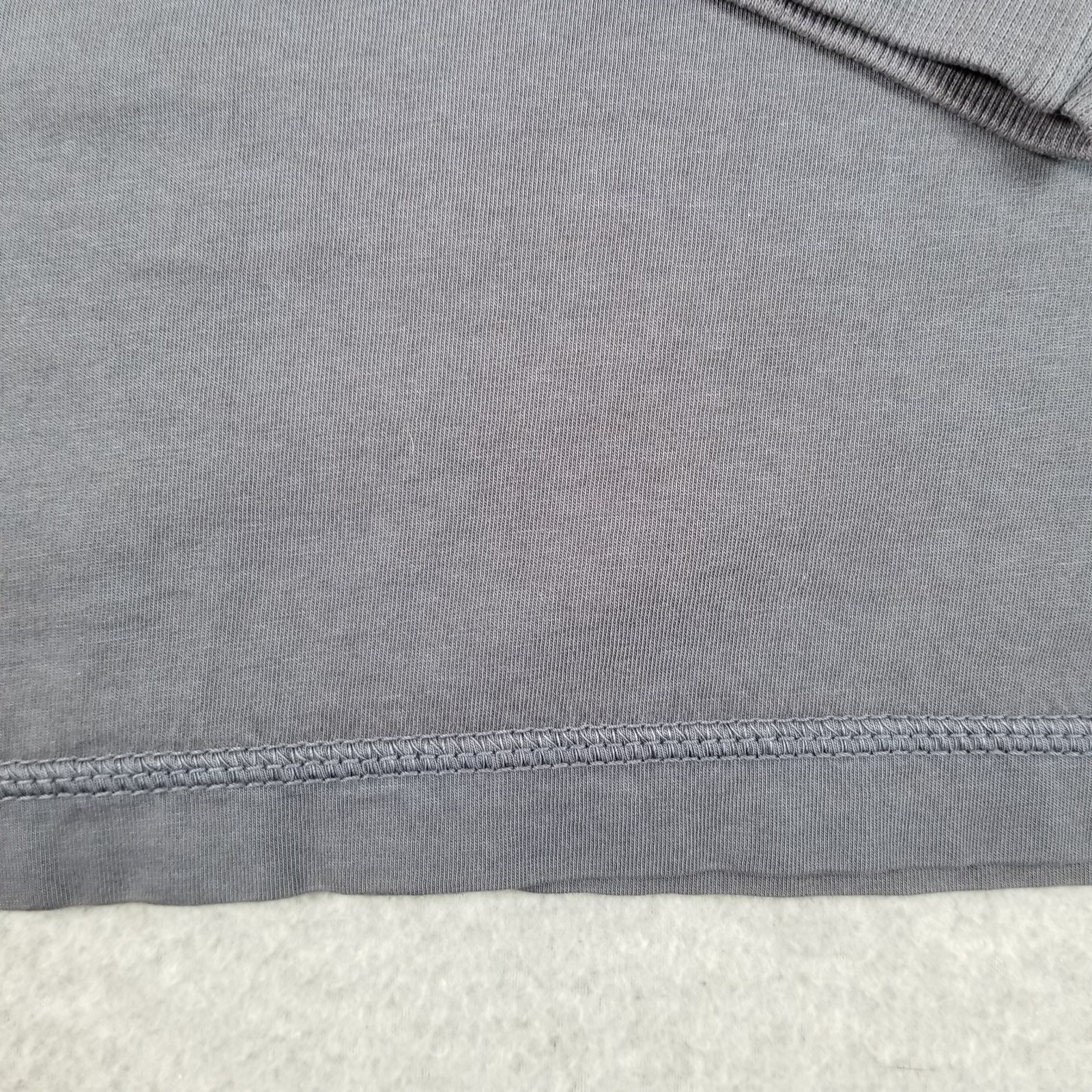 NEW Roundtree & Yorke T Shirt Men’s Medium M Gray Long Sleeves Crewneck Stretch