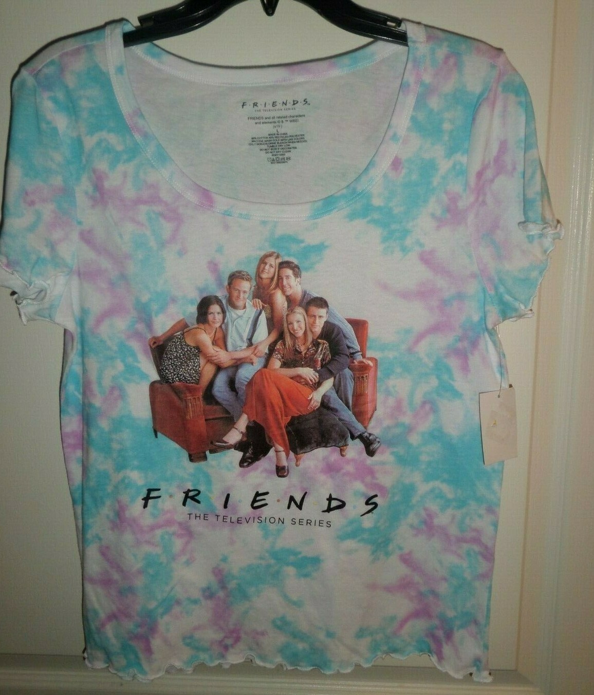 FRIENDS TIE DYE JUNIOR LARGE NEW T-SHIRT WITH TAG FRIENDS TV SHOW